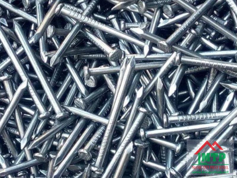 Đinh sắt thép là loại vật liệu được sản xuất từ thép carbon