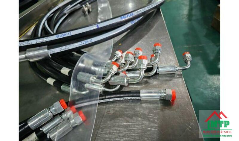 Dùng ống đúc phi 34 làm ống nối thuỷ lực