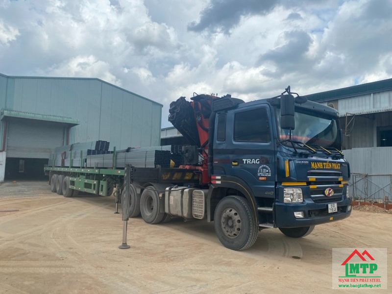 Chi phí vận chuyển có ảnh hưởng tới giá thép hộp 140x140