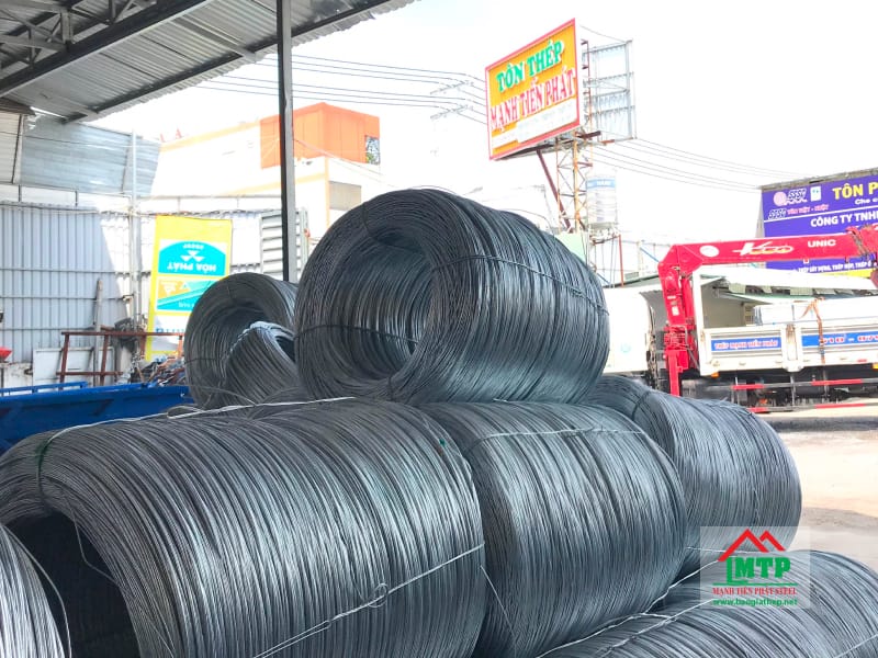 Thép cuộn lưu trữ tại đại lý Tôn Thép Mạnh Tiến Phát