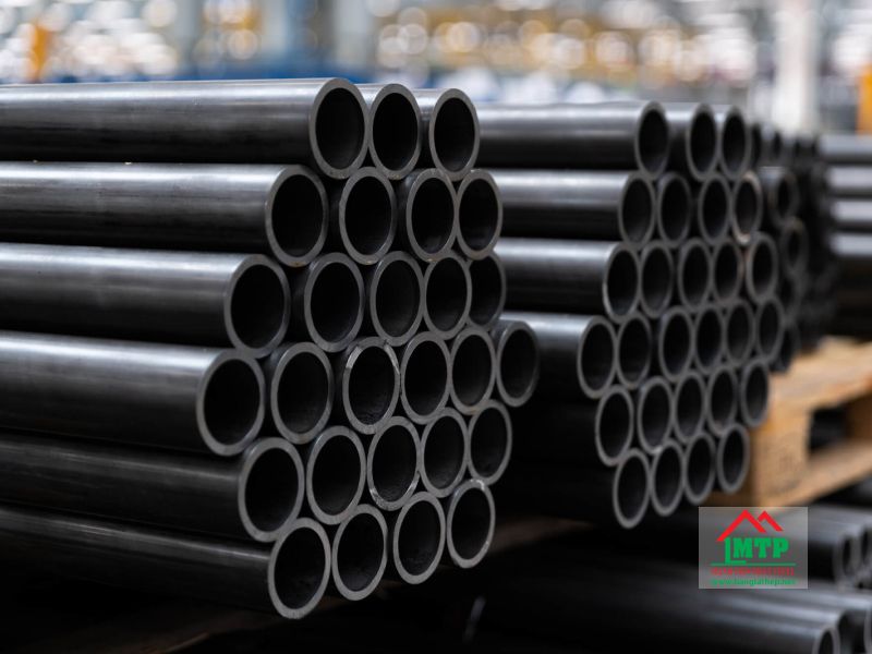 Thép ống carbon là loại thép ống được sản xuất từ thép carbon, có độ cứng cao, chịu lực tốt