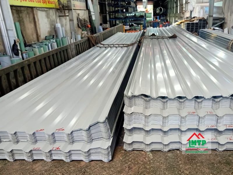 Tôn lạnh màu cán sóng Hòa Phát