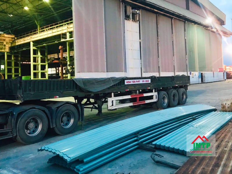 Cung cấp 2000m tôn kẽm màu Trung Quốc cho doanh trại quân đội tỉnh Bình Dương