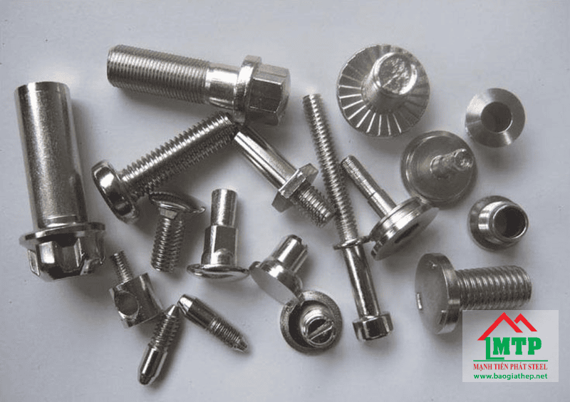 Gia công các chi tiết bu lông, đinh ốc