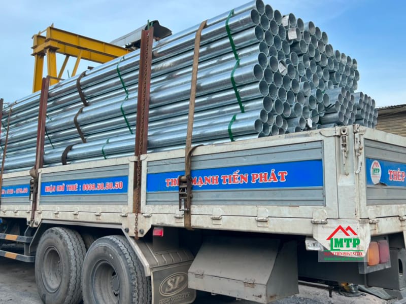 Giao 500 ống thép mạ kẽm Ống Thép 190 cho Công ty Thủy Sản Minh Trân ở Tiền Giang