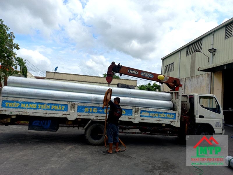 Cung cấp 2 tấn thép ống Minh Ngọc cho dự án thi công Trung tâm Thương mại Vincom Plaza Nha Trang.