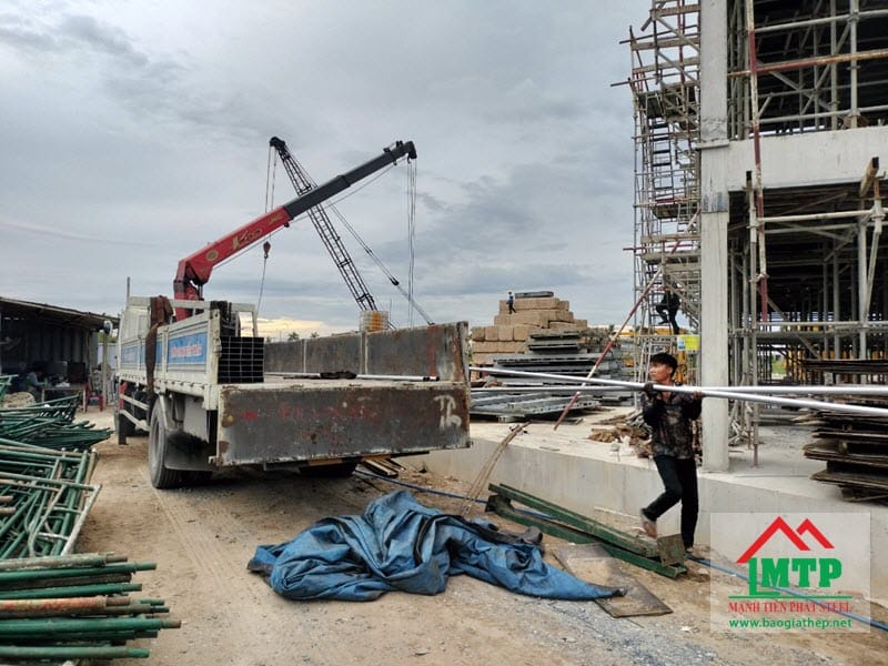 Cung cấp 500 cây thép ống mạ kẽm Vitek để thi công khu công nghiệp Biên Hòa, Đồng Nai.