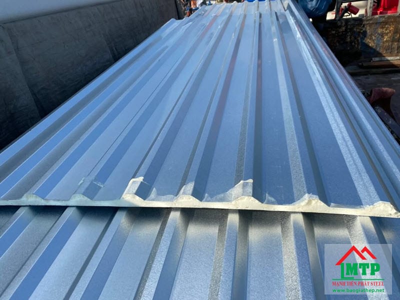 Tôn cách nhiệt 3 lớp Đại Việt