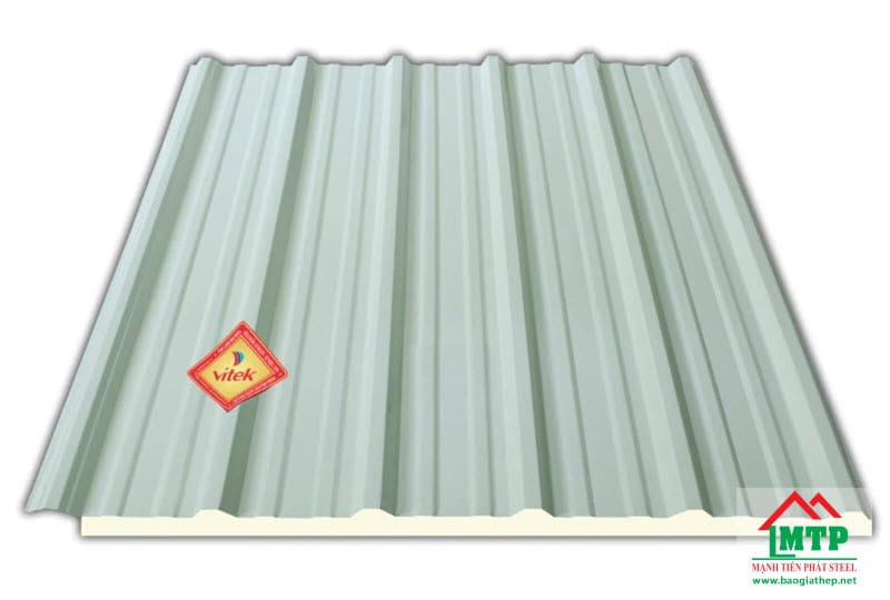 Tôn cách nhiệt chống nóng Vitek với lớp xốp dày dặn