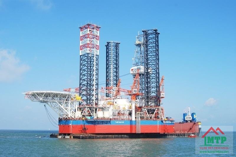 Làm kết cấu thép cho tàu biển, hệ thống giàn khoan