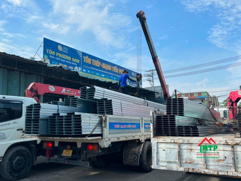 Giao 500 cây xà gồ C Hòa Phát cho khu kỹ thuật Quân Đội Đồng Nai