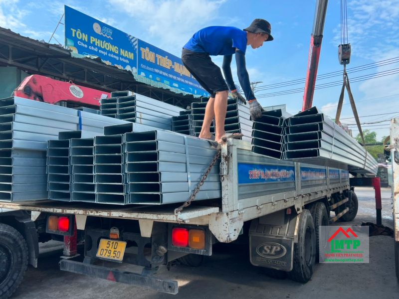 Cung cấp 200kg xà gồ C Hoa Sen cho công ty TNHH Sản xuất và Thương mại Nguyên Hưng ở KCN Lê Minh Xuân, Bình Chánh, Hóc Môn