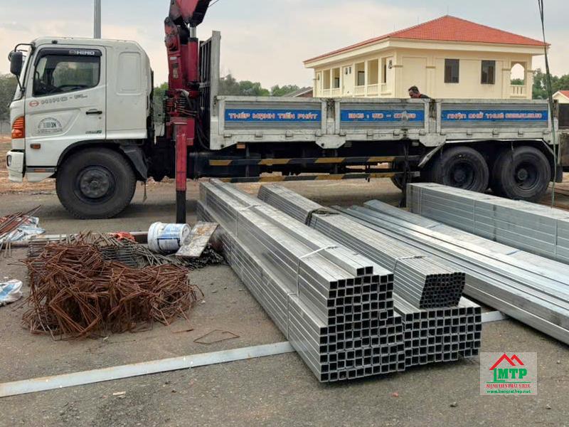 Đại lý cung cấp sắt hộp 30x30 giá rẻ, hàng chín hãng, CO-CQ đầy đủ, giao tận nơi - Tôn Thép MTP