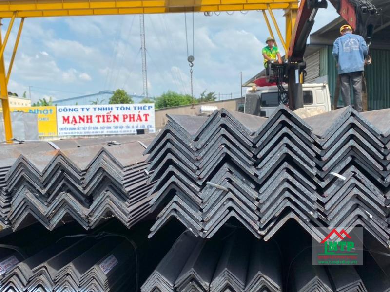 Đại lý chuyên phân phối thép V50x50 chính hãng, uy tín, có hơn 10 năm kinh nghiệm - Tôn Thép MTP