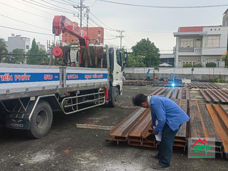 Cung cấp 120 tấn thép U300 cho nhà máy thực phẩm Long An