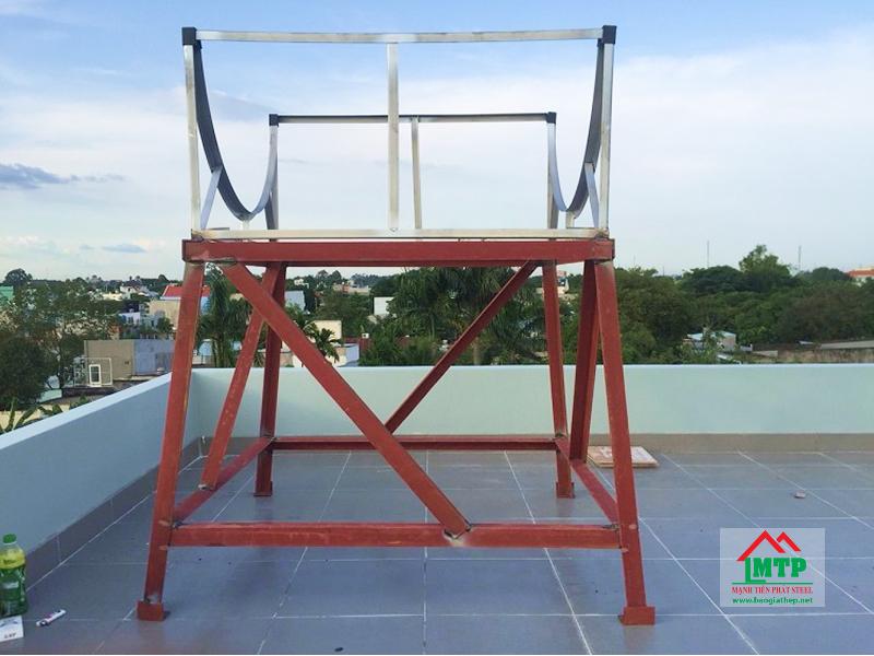 Nên chọn sắt V30x30 dày 4mm để gia công khung bồn nước đảm bảo chắc chắn, chịu lực tốt