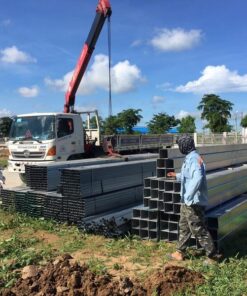 Hệ thống xe cẩu sẵn sàng giao tận công trình, cắt kích cỡ theo yêu cầu.