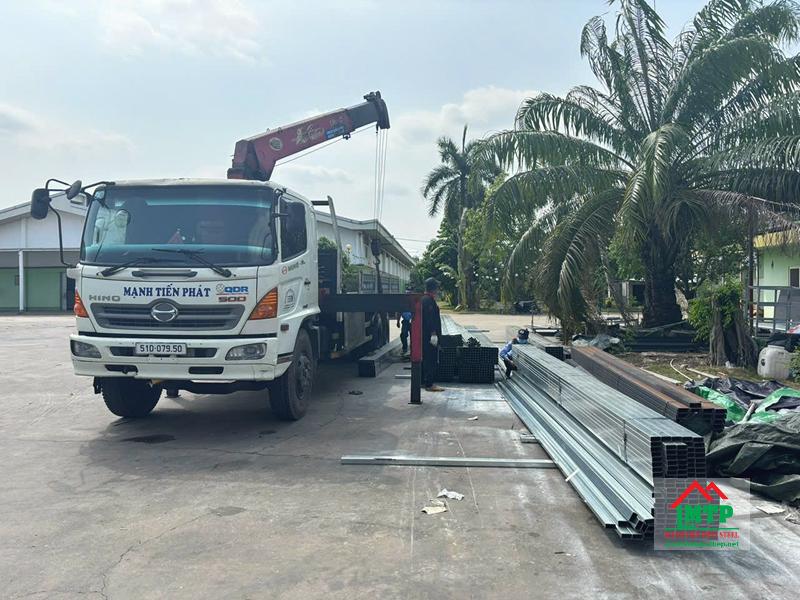 Đại lý cung cấp sắt hộp 10x20 chất lượng, có CO-CQ đầy đủ, giá gốc - Tôn Thép MTP
