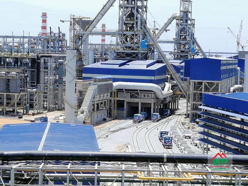 Lò cao luyện thép tại nhà máy Hòa Phát