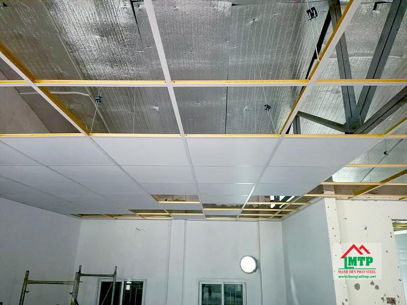 Ứng dụng sắt hộp 10x20 làm khung trần thạch cao