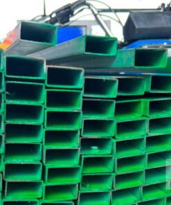 Thép hộp 25x50 Hòa Phát có tiết diện hình chữ nhật, kích thước 25x50mm, độ dày từ 0.7 - 3.2mm