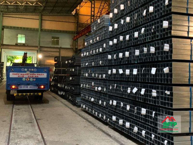 Tôn Thép MTP là đại lý cung cấp thép hộp 60x60 Hòa Phát chất lượng tốt, giá ưu đãi, giao nhanh đúng tiến độ