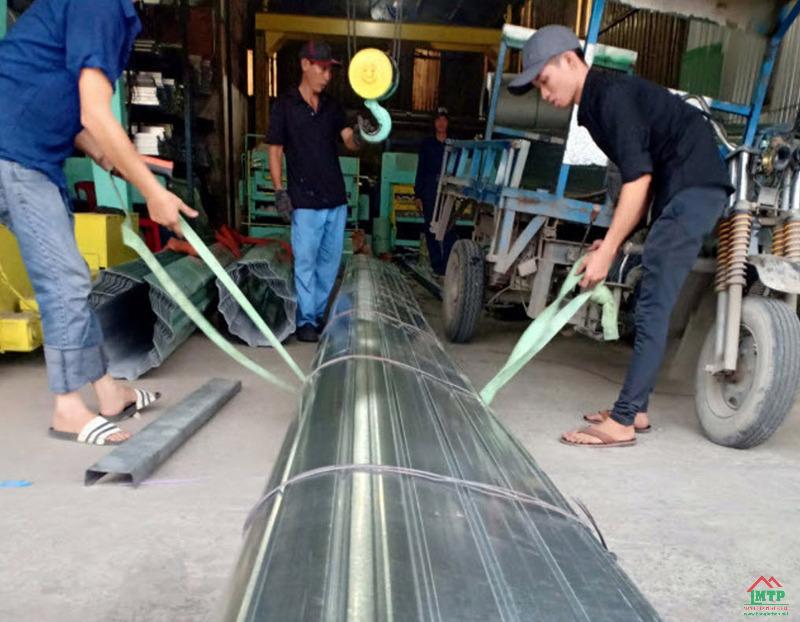 Quy trình gia công cán sóng tôn nhôm chất lượng tại Tôn Thép MTP